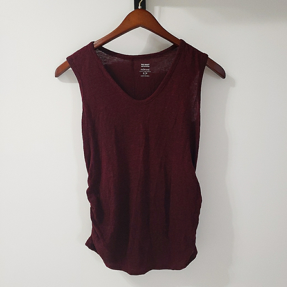 Burgendy Old Navy Relaxed Fit Maternity Tank